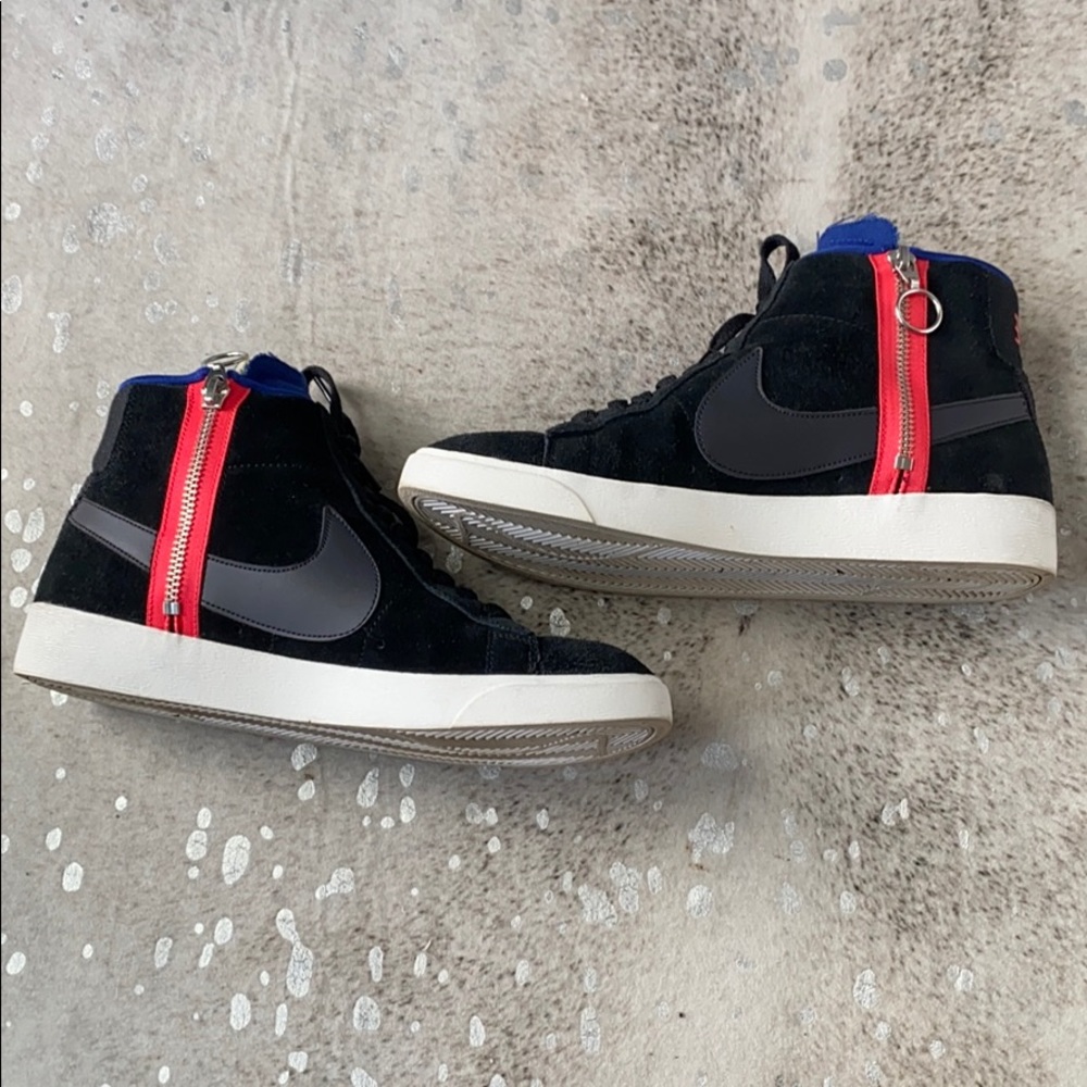 Black Nike Blazer